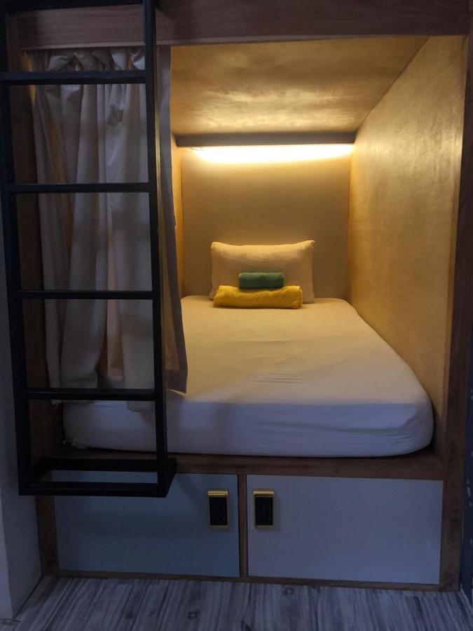 Asrama Stellar Capsules