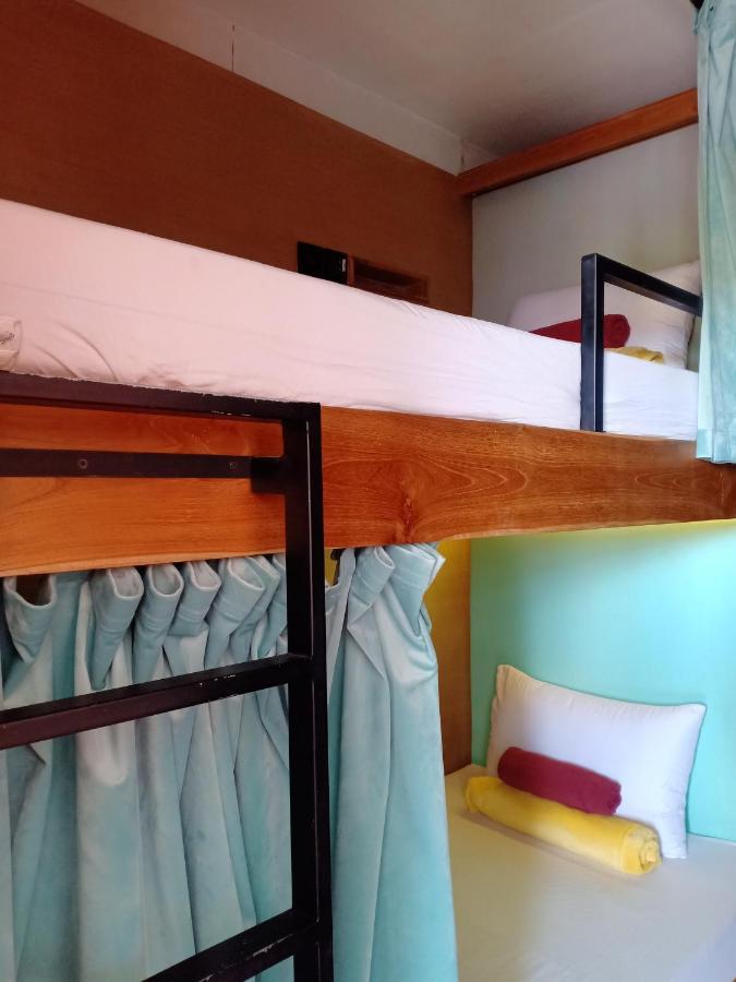 Stellar Capsules Asrama Seminyak (Bali)